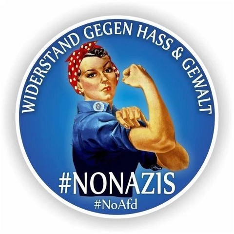 Eine Frau zeigt kraftvoll ihren rechten Bizeps.  Dazu steht:

WIDERSTAND GEGEN HASS & GEWALT 

#NONAZIS
#NoAfd