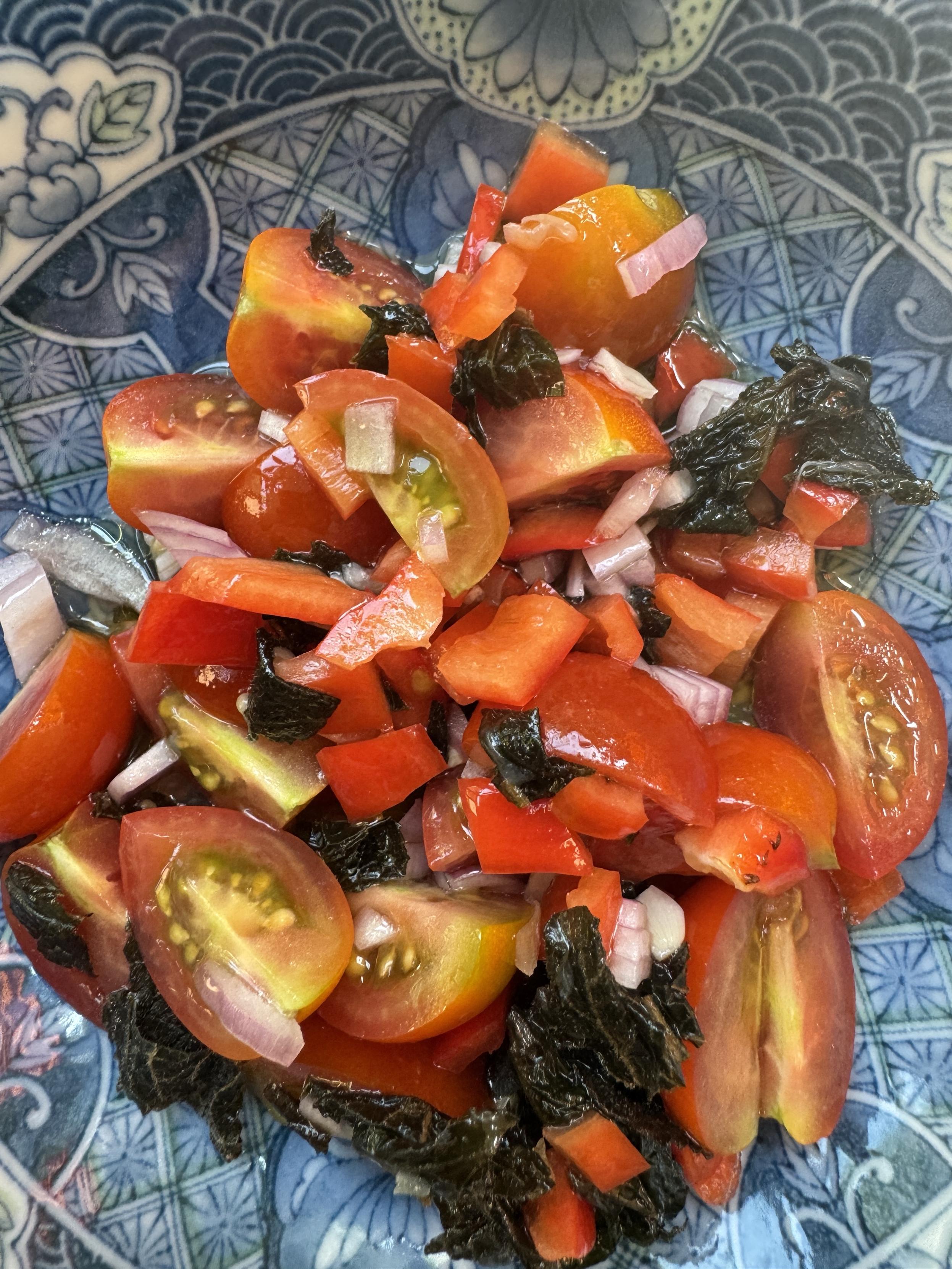Tomatensalat mit Minze